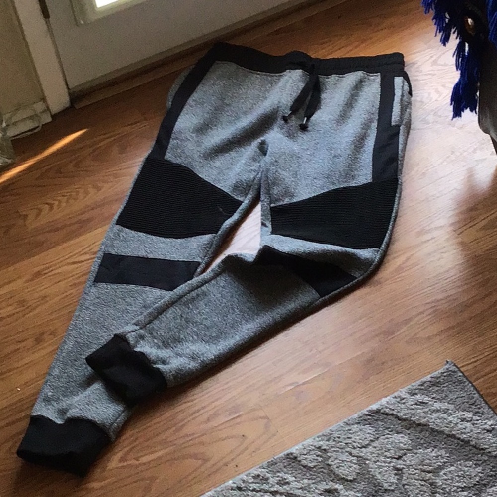 Men’s WEIV joggers